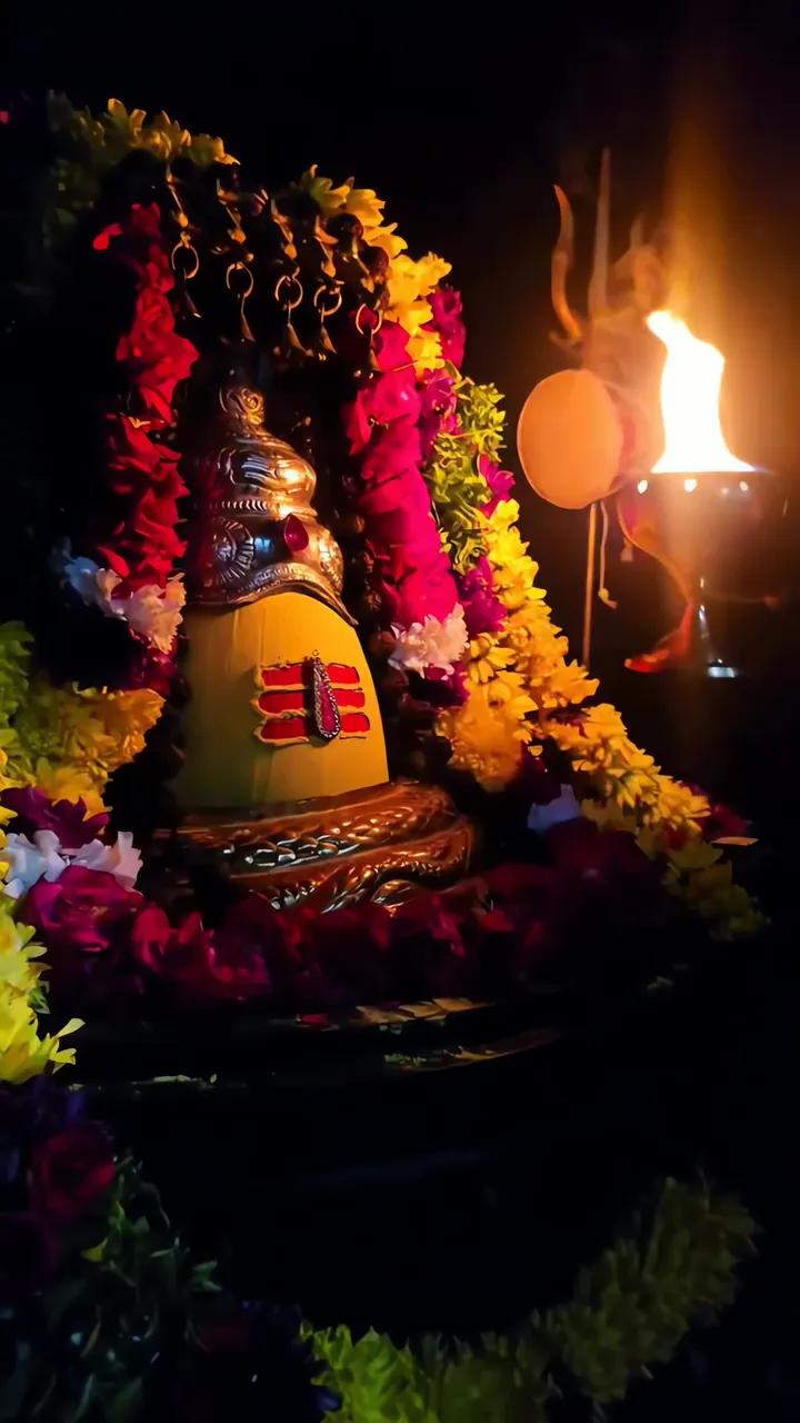 Shiva Lingam With Trishul And Sacred Fire