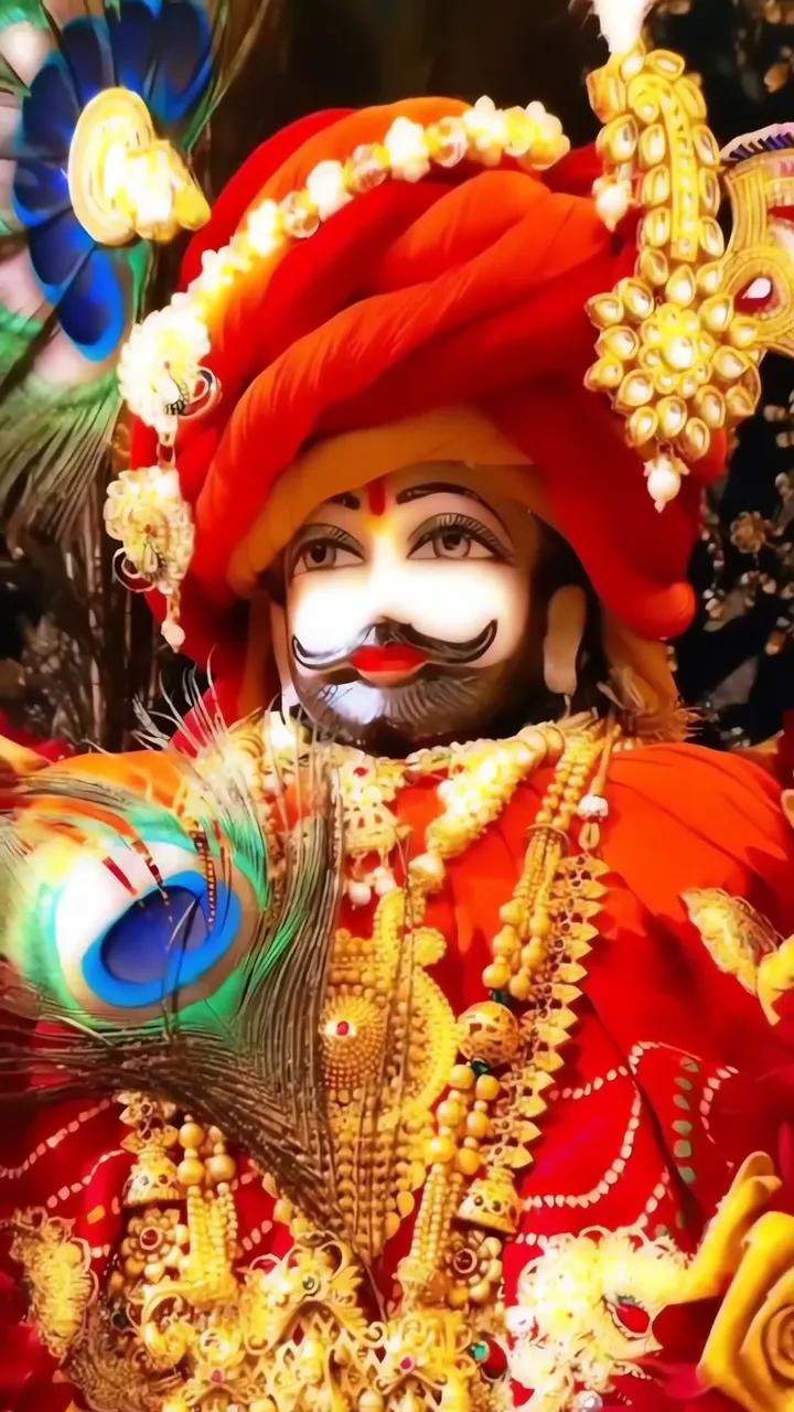 Shyamji Khatushyam Devotional Idol With Peacock Feather And Gold Jewelry